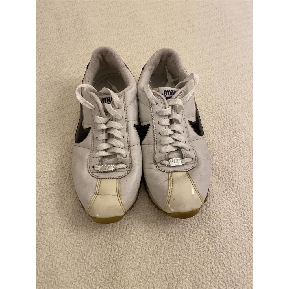 2002 Vintage Nike Cortez Basic size 6.5 White w/black shiny swoosh